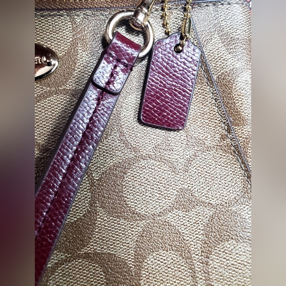 💖Coach Signature Morgan Clutch Wristlet Khaki/Sherry F65060, EUC - Picture 13 of 16